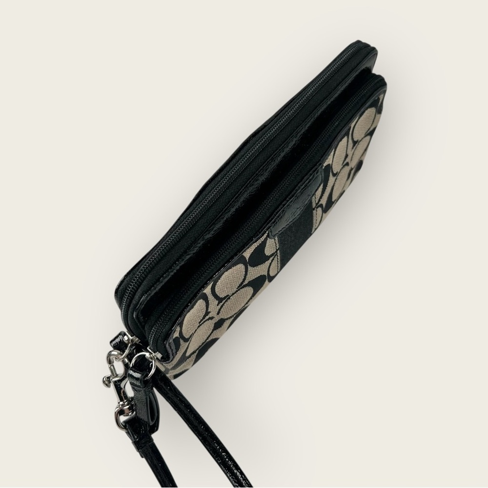 Coach Double Zip Large Signature Black and Tan Wristlet Clutch - Picture 4 of 9